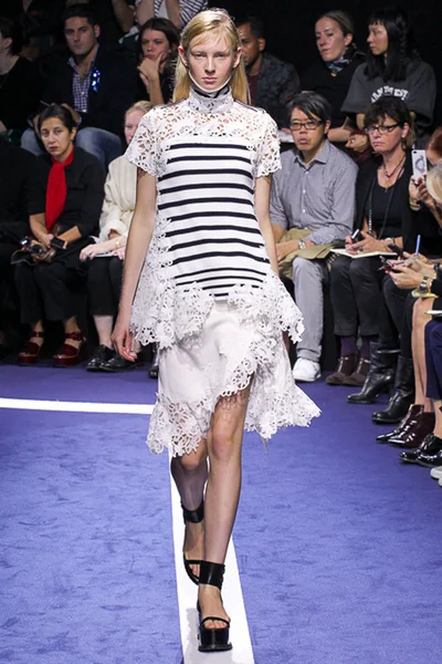 Look 19